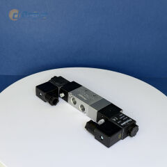 PV1E 5/3 Kapalı Merkez Çift Bobin Solenoid Valf