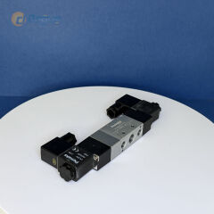 PV1E 5/3 Kapalı Merkez Çift Bobin Solenoid Valf